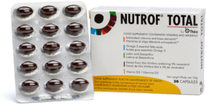 image of a box of Nutrof Total 30 capsules and in front a blister pack of 15 capsules